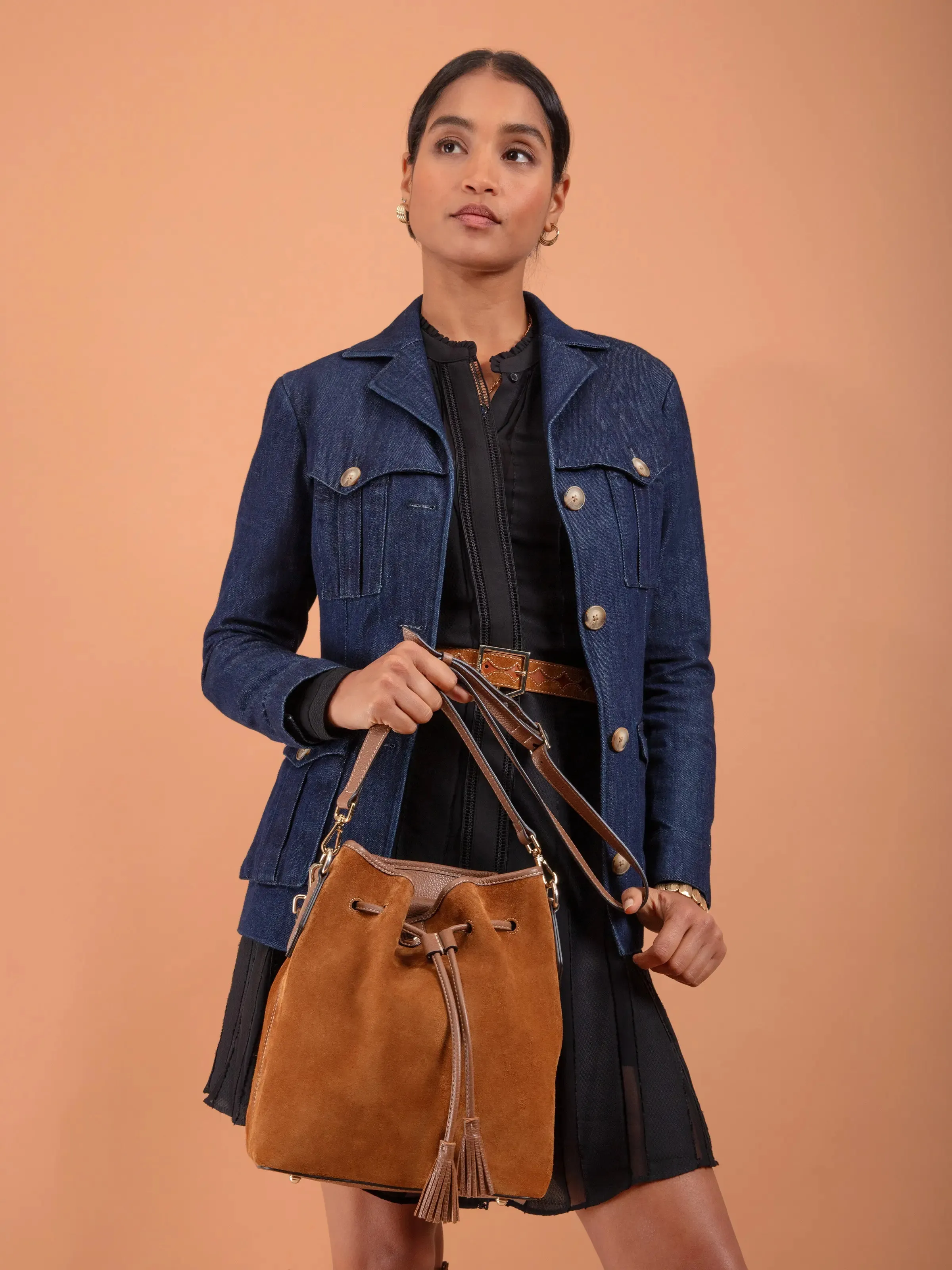 Bibury Bucket Bag - Tan Suede