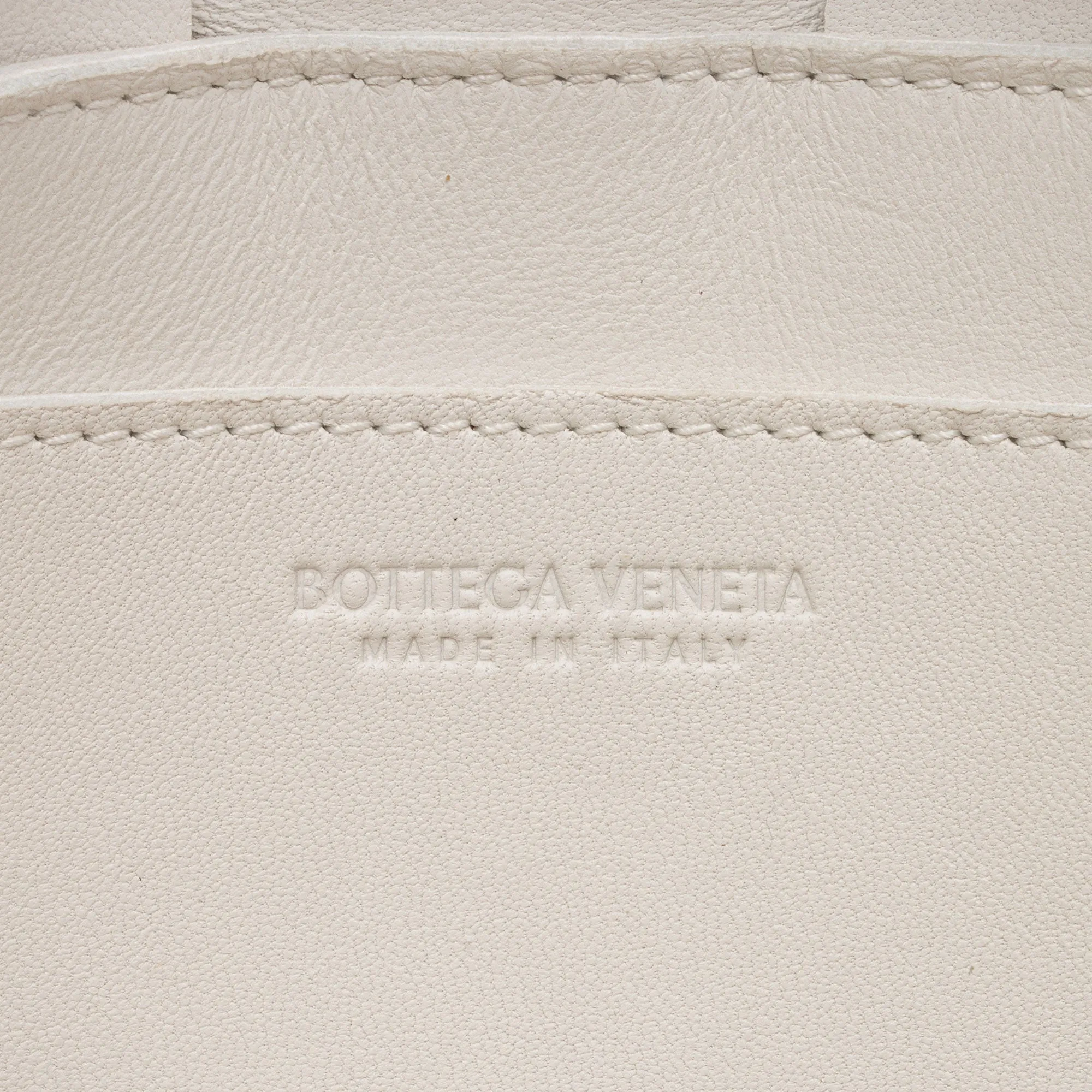 Bottega Veneta Lambskin Cassette Small Crossbody Bag (SHF-auHh2S)