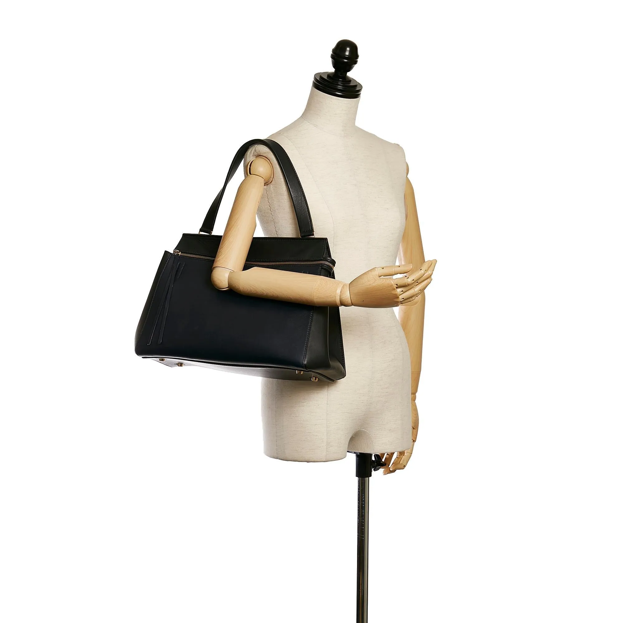 Celine Large Edge Leather Shoulder Bag (SHG-37636)