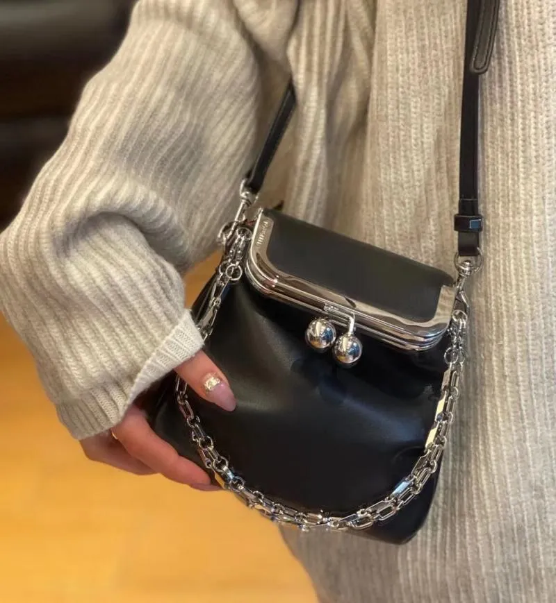 Christmas Gift Genuine Leather Chains Crossbody Bags for Women Fashion Kisslock Clip Shoulder Bag Women's Bags Casual Solid Small Women Handbag