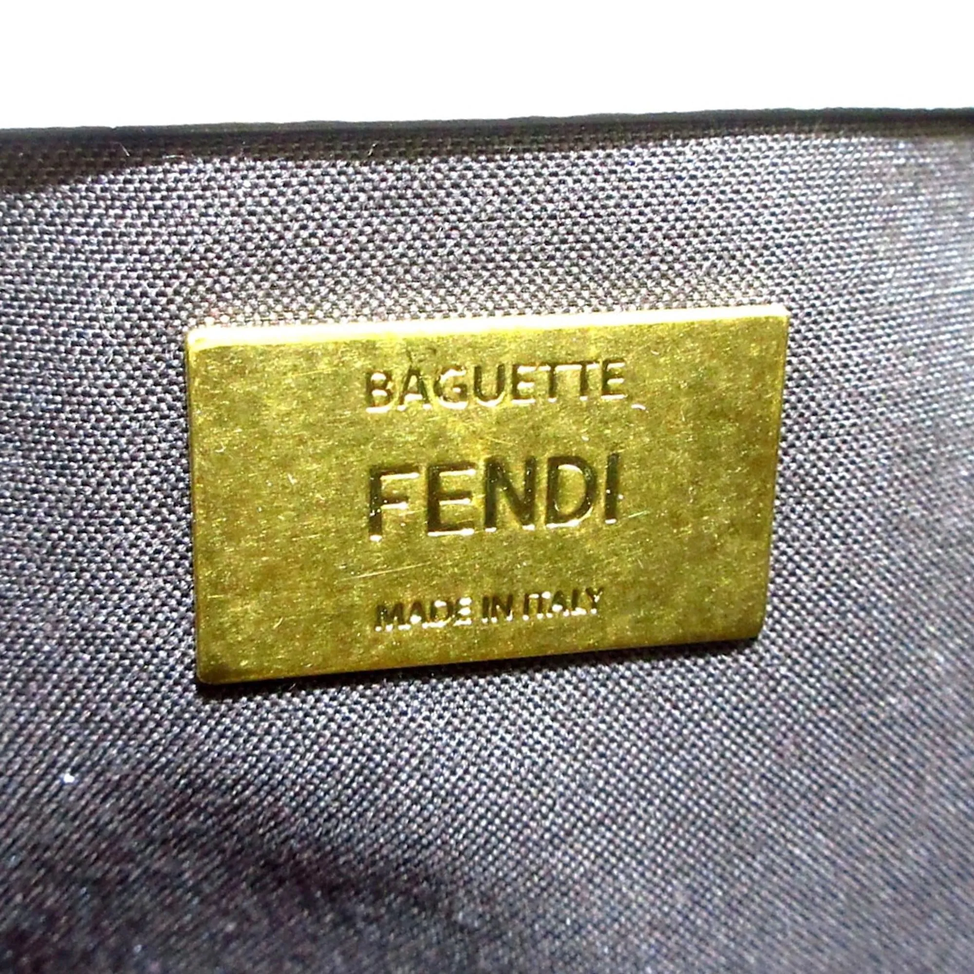 Fendi Fila Mania Beaded Baguette (SHG-HIwj1q)