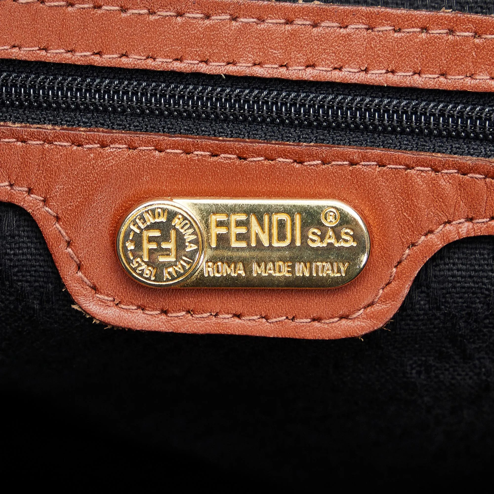 Fendi Pequin Boston Bag (SHG-xSMfb3)