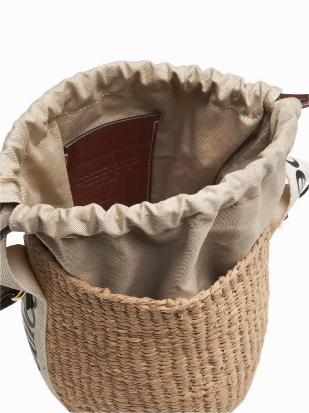 Woody raffia bucket bag